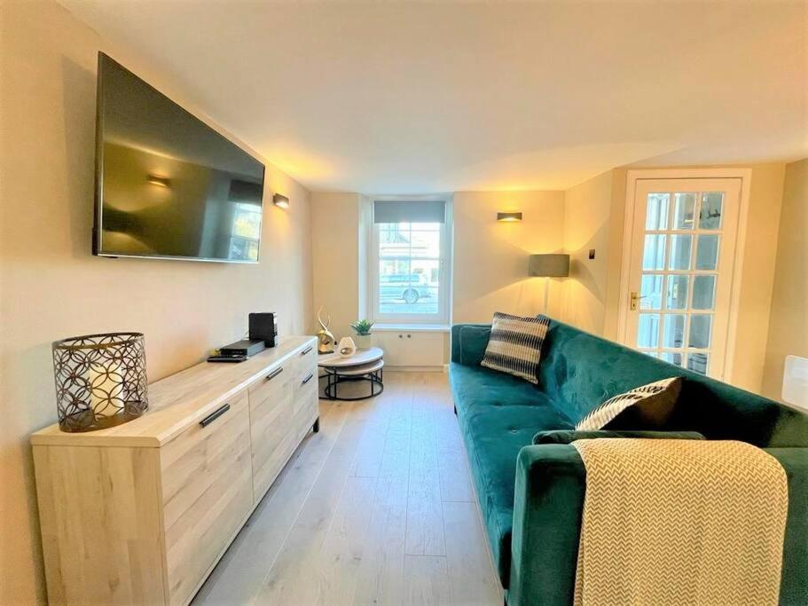 Stylish, Central And Cosy 1Bd Nr Canongate Edimburgo Exterior foto
