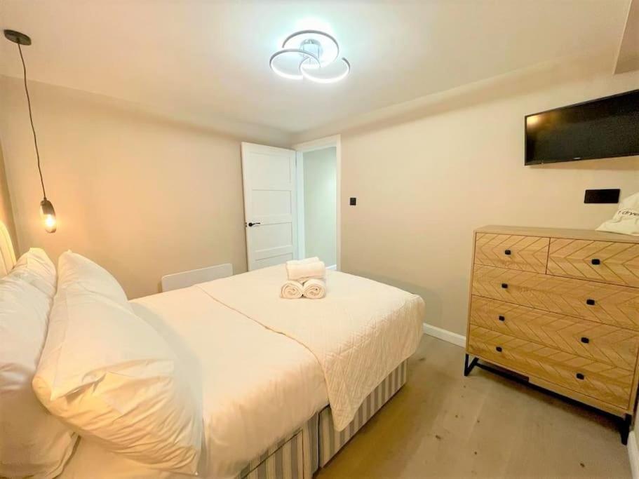 Stylish, Central And Cosy 1Bd Nr Canongate Edimburgo Exterior foto