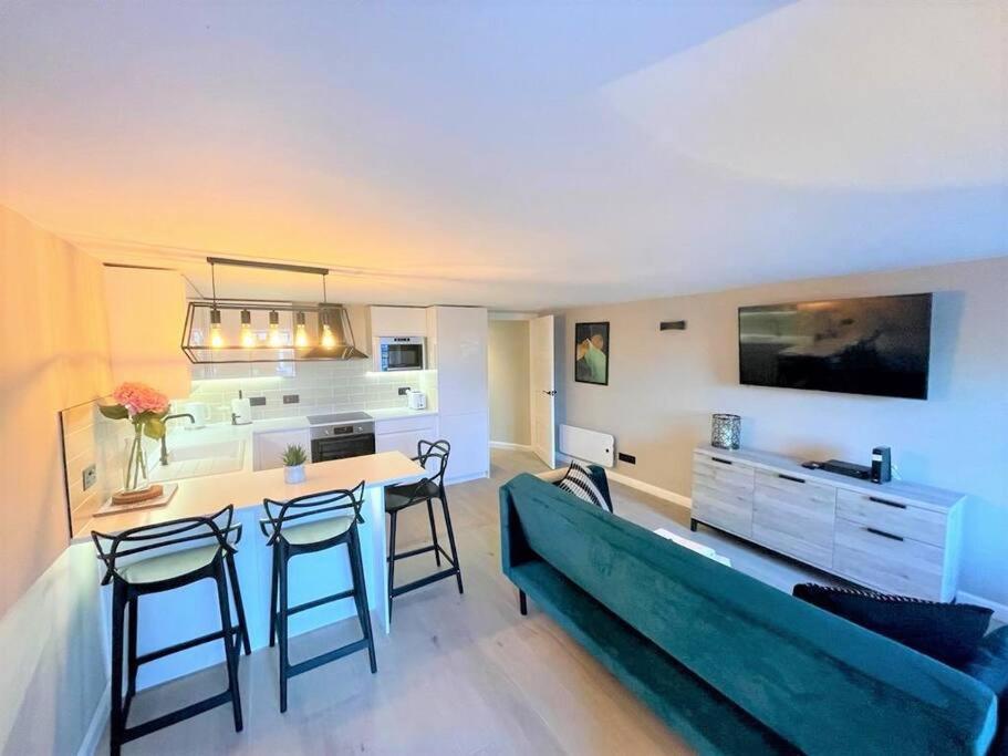 Stylish, Central And Cosy 1Bd Nr Canongate Edimburgo Exterior foto